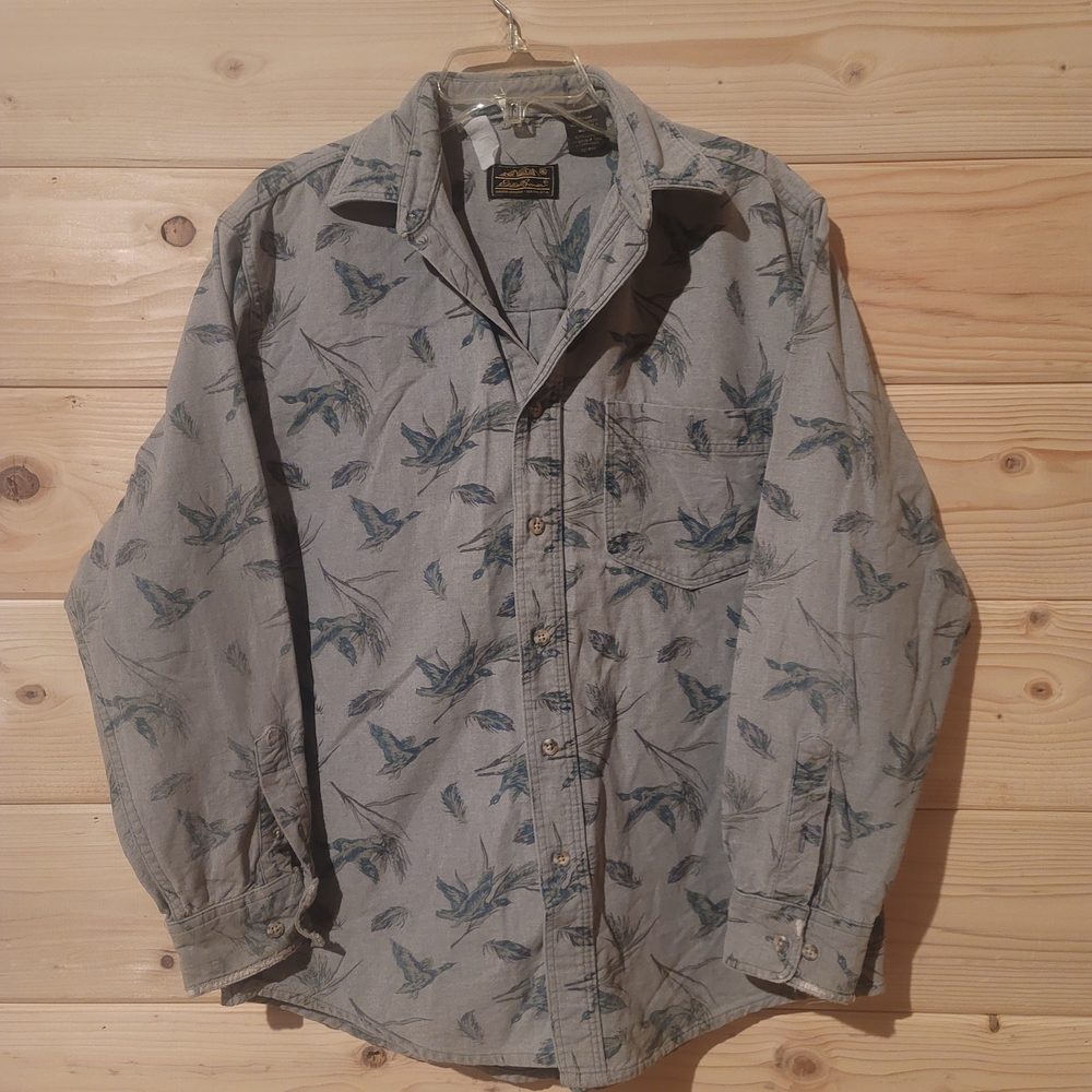 Vintage Eddie Bauer Gray Casual Button Down Shirt With Ducks Size M 23x29
